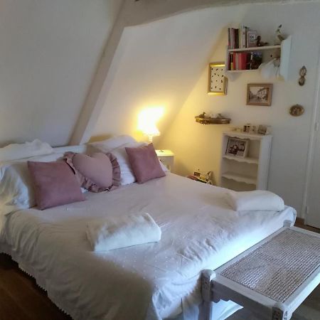 la maison du phare chambre d hôtes B&B -jacuzzi privé- shabby chic Honfleur Esterno foto