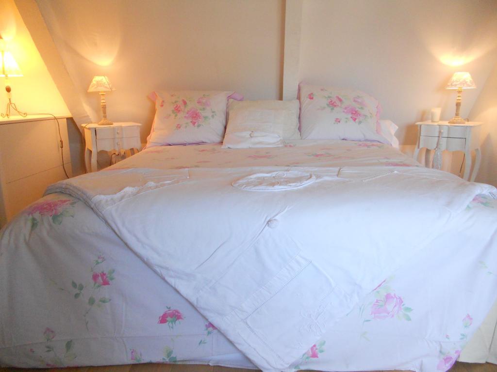 la maison du phare chambre d hôtes B&B -jacuzzi privé- shabby chic Honfleur Esterno foto