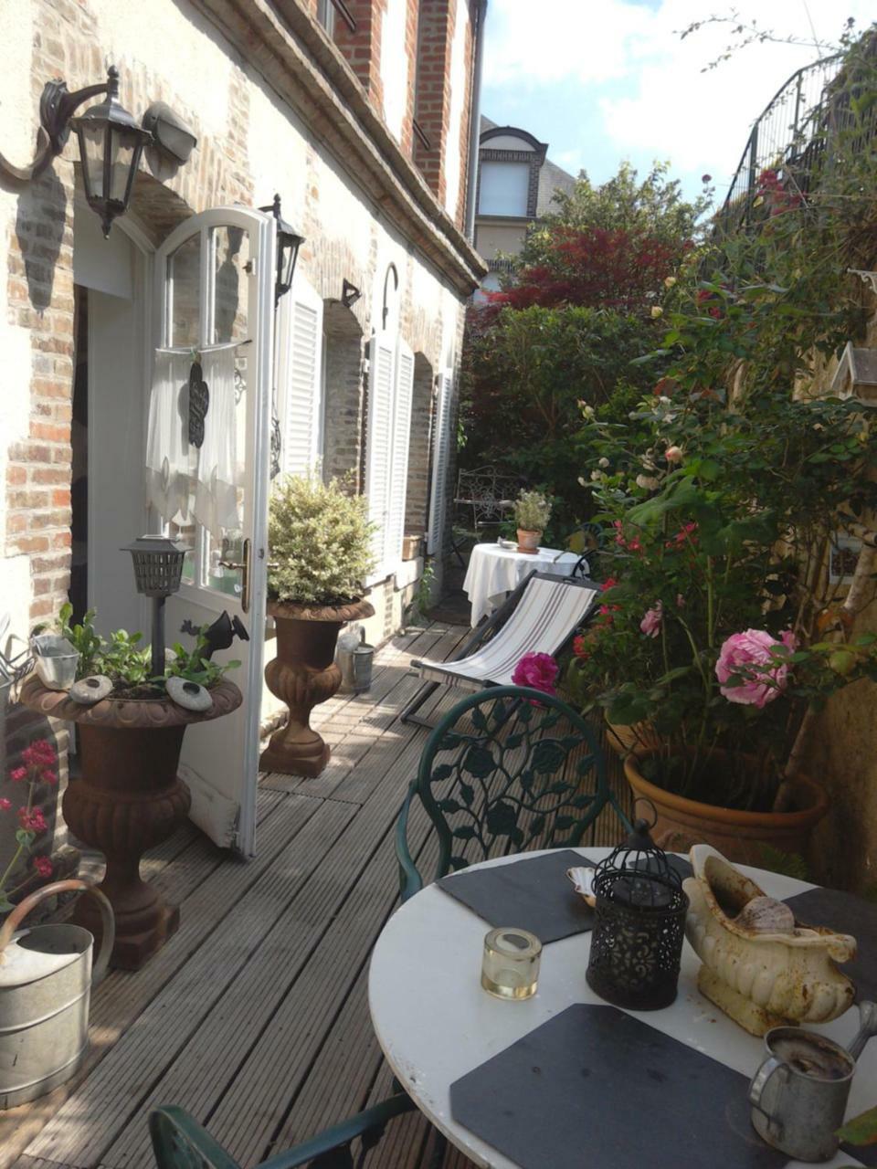 la maison du phare chambre d hôtes B&B -jacuzzi privé- shabby chic Honfleur Esterno foto